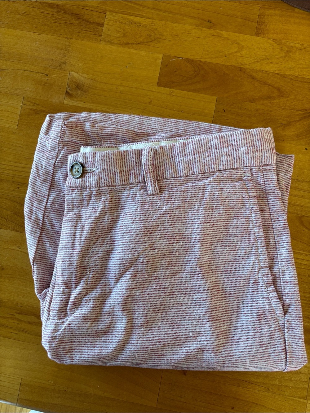 Old Navy Men's Flat Front Shorts in Light Pink Stripe